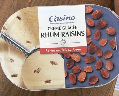 Crème glacée Rhum raisinsraisins macérés au rhum