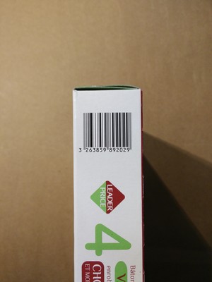 Bâtonnet vanille enrobage chocolat au lait amandes grillées