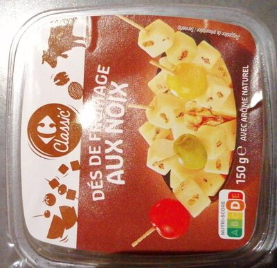 Dés de fromage aux noix