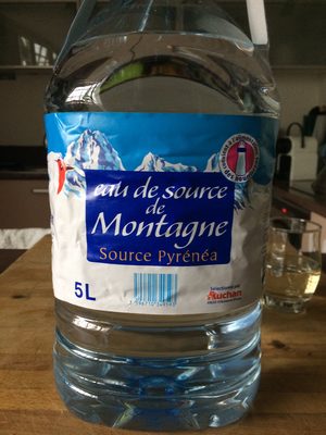 Eau de source de montagne